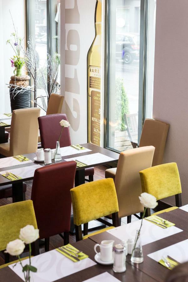 מינכן Hotel Cristal מראה חיצוני תמונה