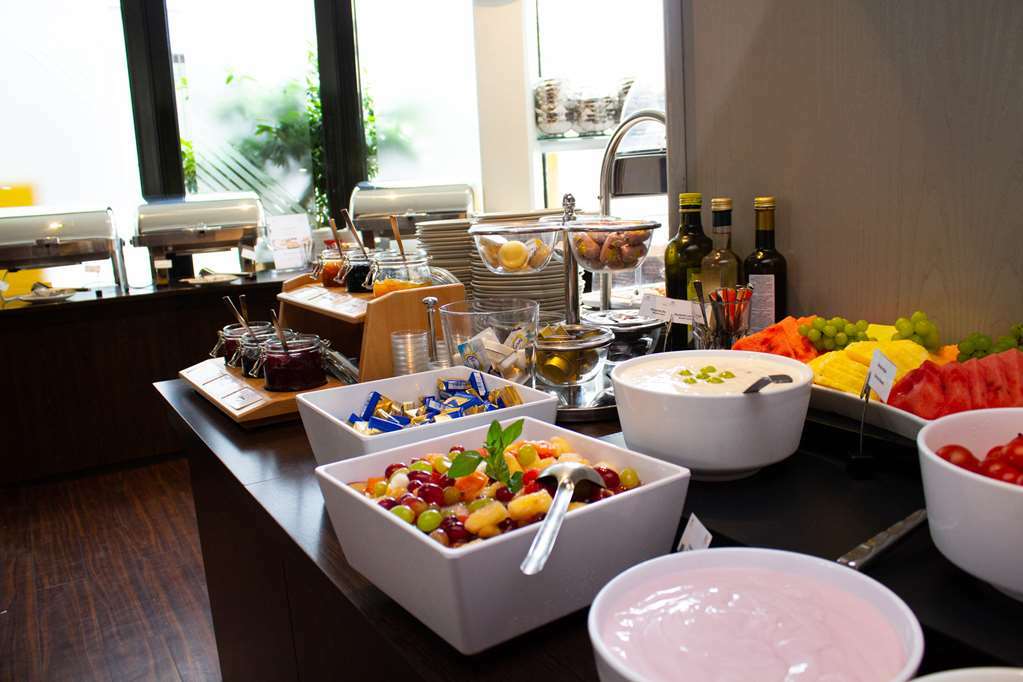 מינכן Hotel Cristal מסעדה תמונה